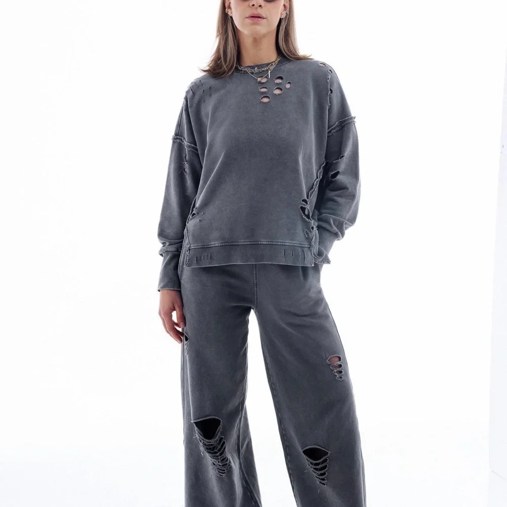 Wide Leg Distressed Women's Jeans - Charcoal Gray - Picture 5 of 7